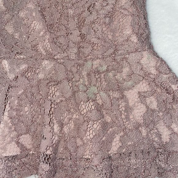 Charlotte Russe Lace Tank Top. Size Extra Small. - Picture 5 of 5